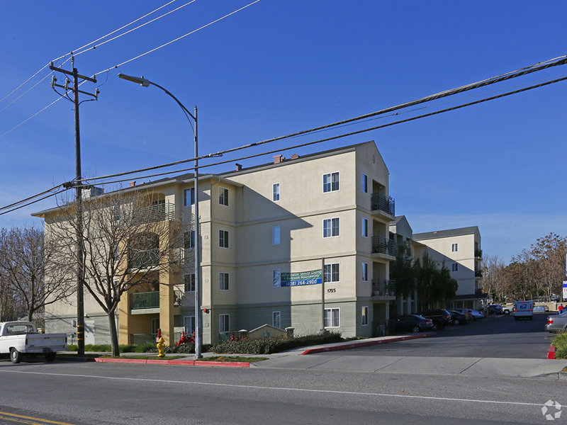 Summercrest Villas
