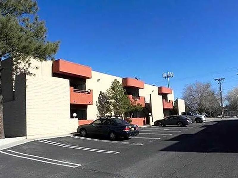 Theta Apartments