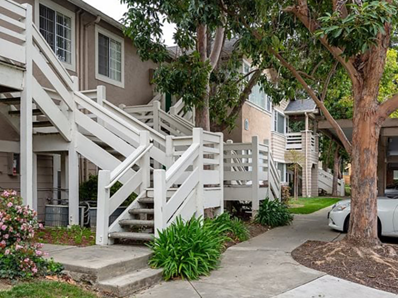 Sundance Apartments