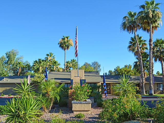 Falcon Glen