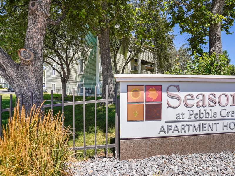 Seasons At Pebble Creek